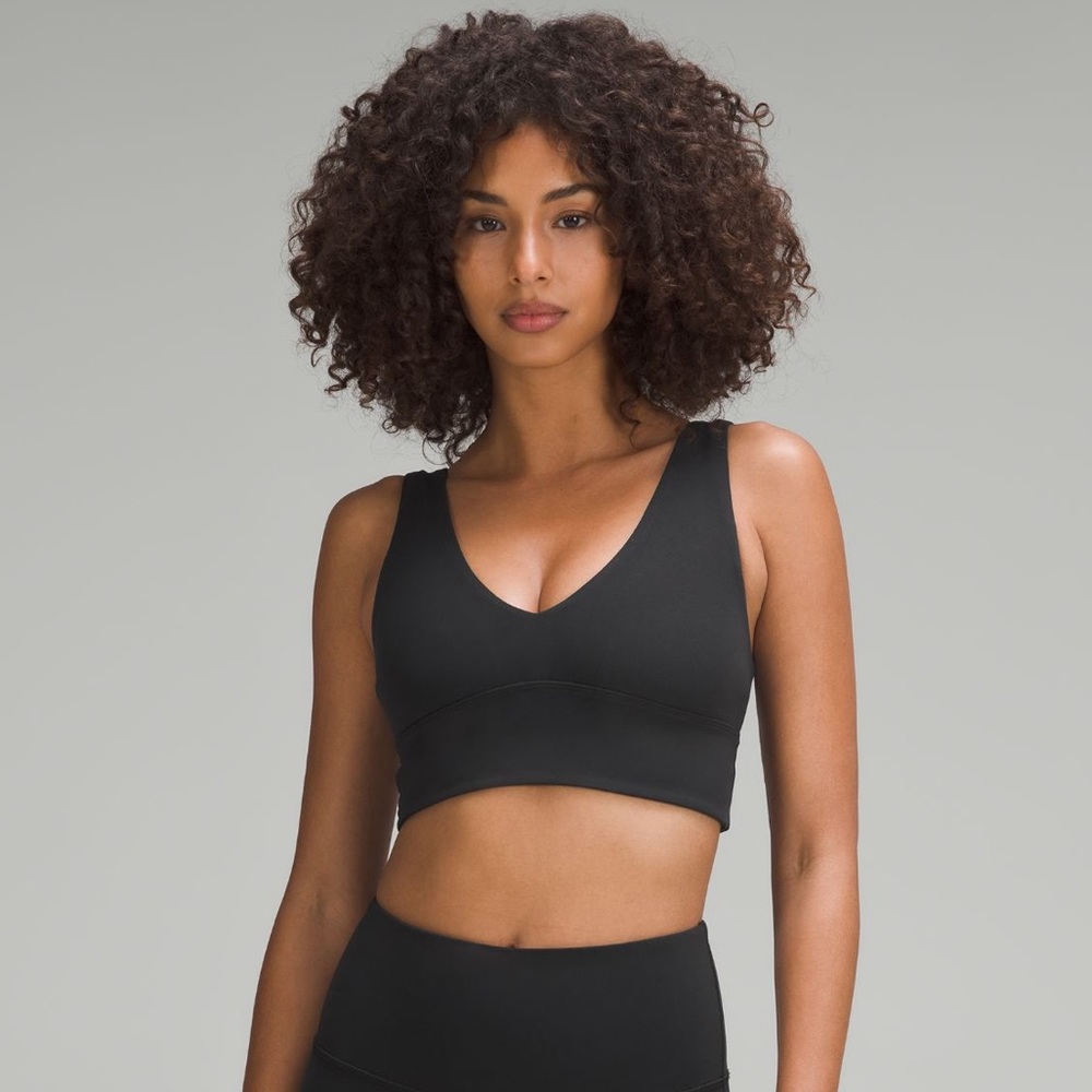 lululemon Align™ V-Neck Bra
Light Support, C/D Cup- size 6 black